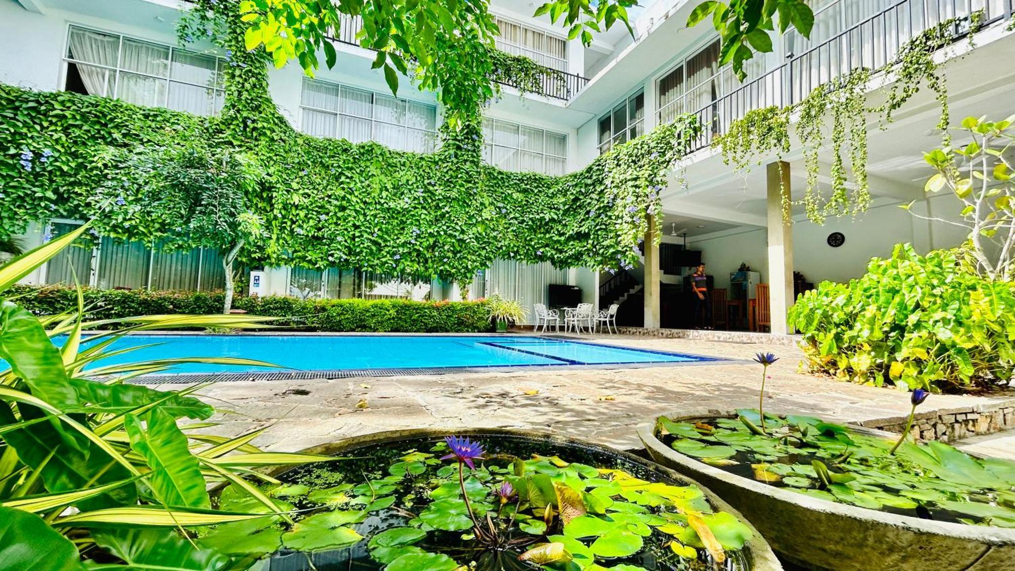 Salubrious Resort Анурадхапура Экстерьер фото
